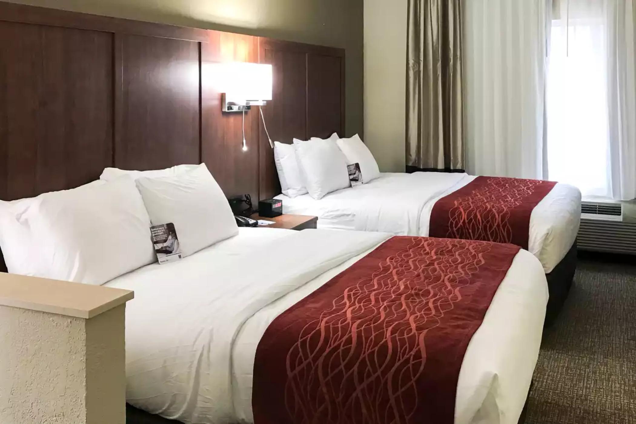 Comfort Inn & Suites Montgomery East Carmichael Rd Экстерьер фото